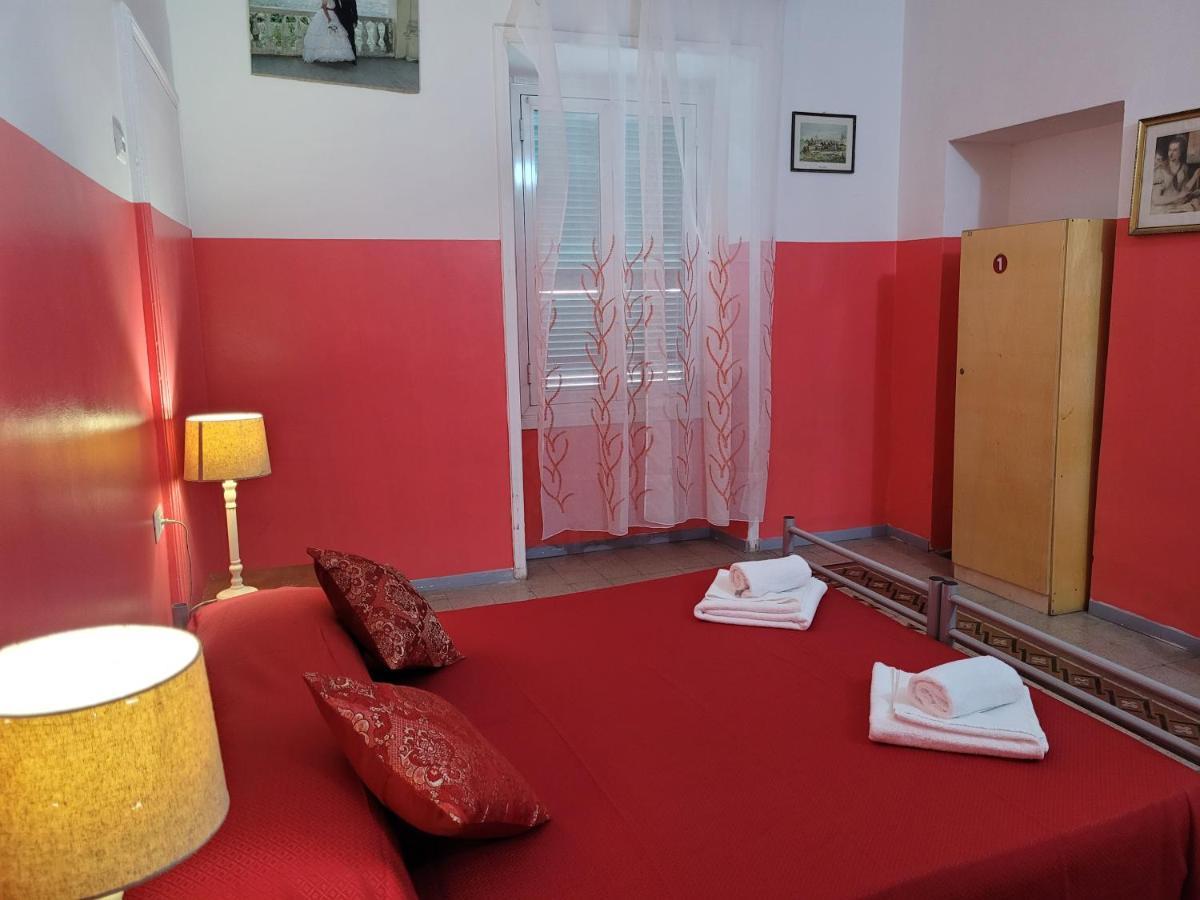 Relax On 247 Hostel โรม ภายนอก รูปภาพ