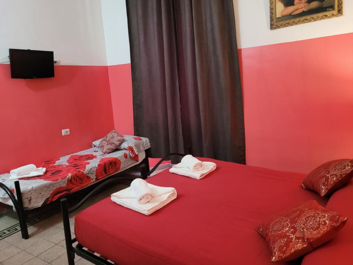 Relax On 247 Hostel โรม ภายนอก รูปภาพ