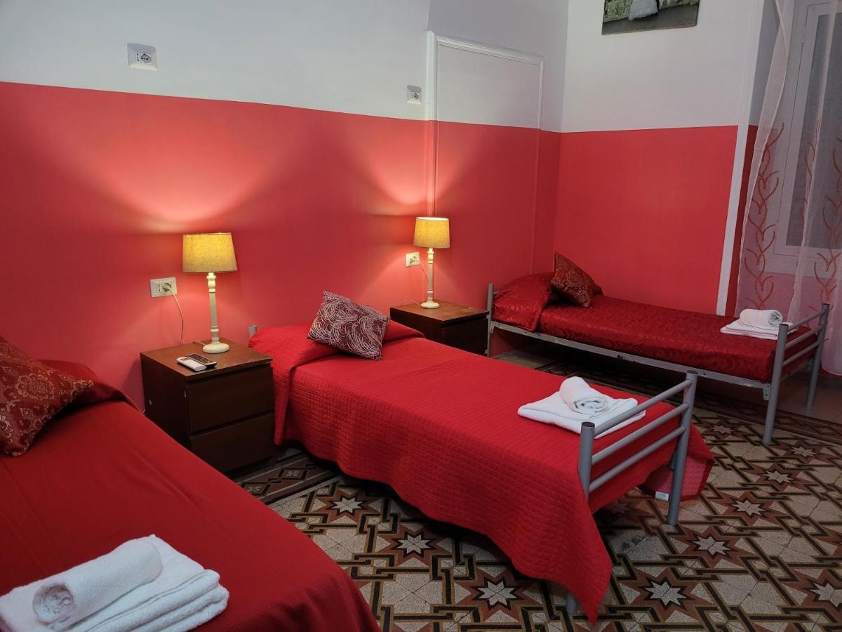 Relax On 247 Hostel โรม ภายนอก รูปภาพ